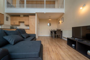 Luxury 2 Bed Apartment – Near Heathrow, Legoland, Windsor Slough